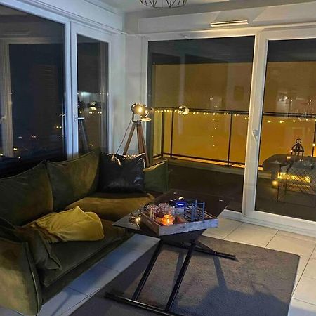 Meyzieu : Superbe Appartement Tres Cosy. Exterior foto